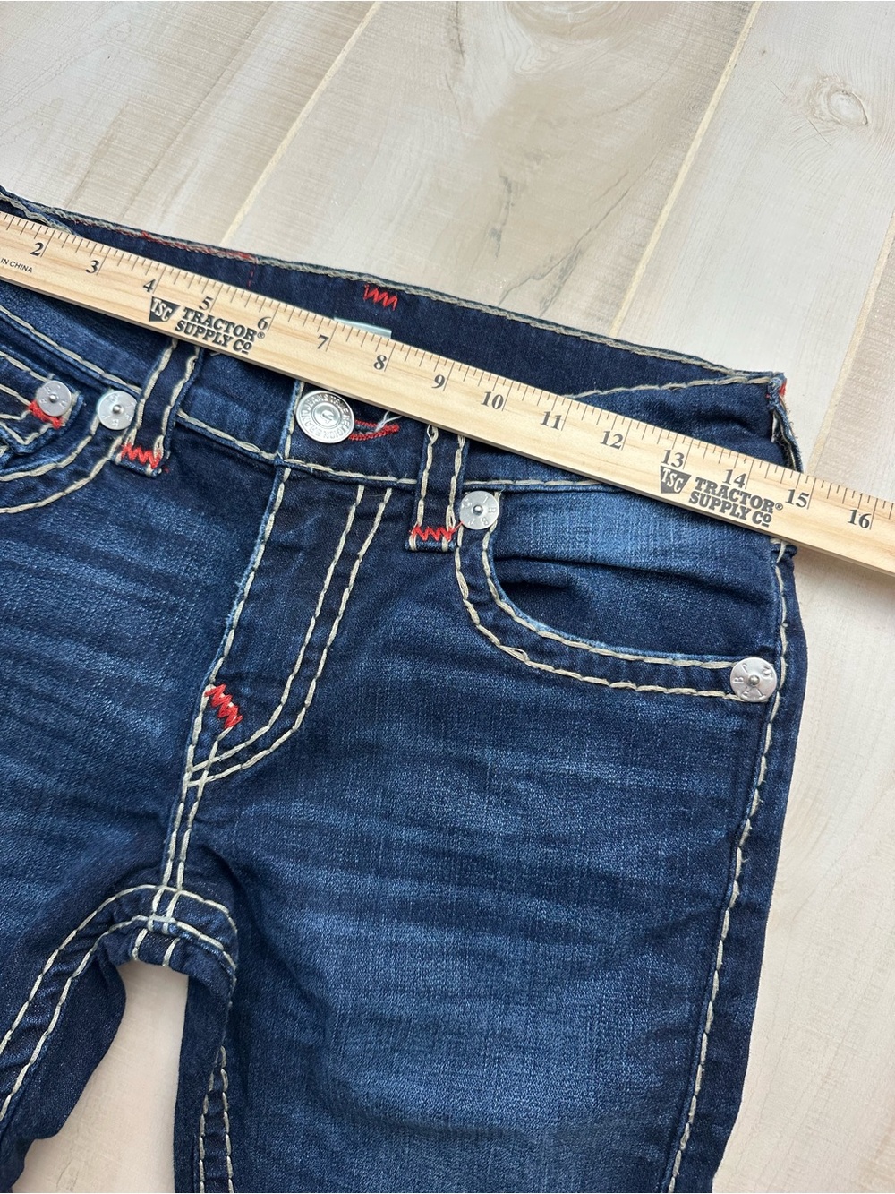 True Religion Women’s Skinny Jeans - Dark Blue with Red White Contrast Stitching - Picture 6 of 13